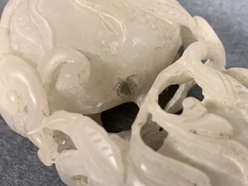 Vier Chinese jade snuifflessen, 19/20e eeuw
