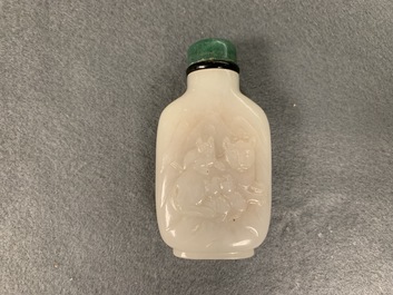 Vier Chinese jade snuifflessen, 19/20e eeuw