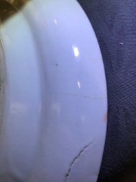 Een 16-delig Chinees Canton famille rose servies, 19e eeuw