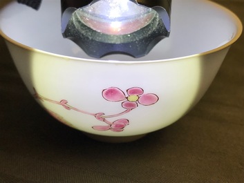 A fine Chinese famille rose cup and saucer with floral design, Yongzheng
