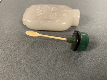 Vier Chinese jade snuifflessen, 19/20e eeuw