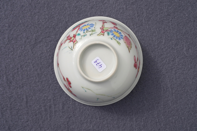 A fine Chinese famille rose cup and saucer with floral design, Yongzheng