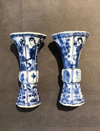 Zes paar Chinese blauw-witte miniatuur vaasjes, Kangxi