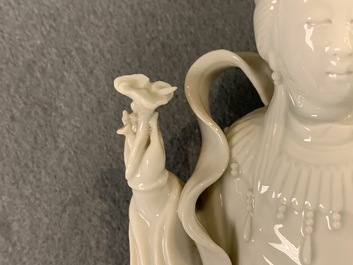 Une collection vari&eacute;e de figures en porcelaine de Chine, 18&egrave;me et apr&egrave;s