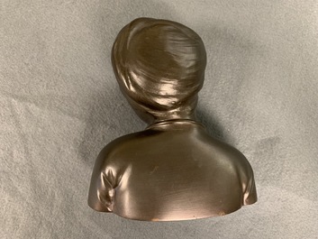 Een paar Chinese bronzen 'Culturele Revolutie' bustes, 3e kwart 20e eeuw