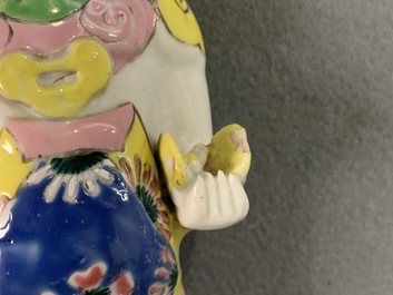 Une collection vari&eacute;e de figures en porcelaine de Chine, 18&egrave;me et apr&egrave;s