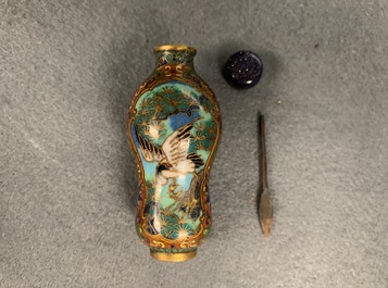 Ten Chinese cloisonn&eacute; snuff bottles, 19/20th C.
