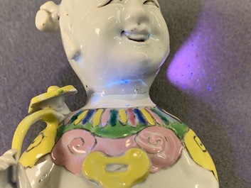 Une collection vari&eacute;e de figures en porcelaine de Chine, 18&egrave;me et apr&egrave;s