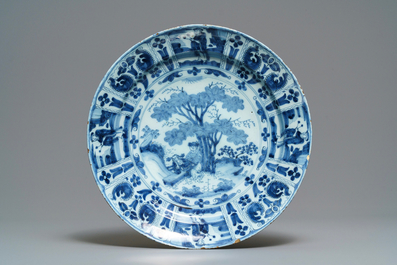 Two Dutch Delft blue and white chinoiserie dishes, 17/18th C.