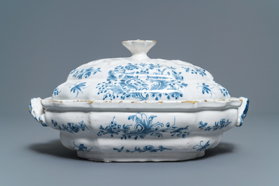 A blue and white Brussels faience tureen and cover, 18th C.