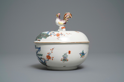 A Meissen porcelain Kakiemon-style bowl and cover, Germany, 18th C.