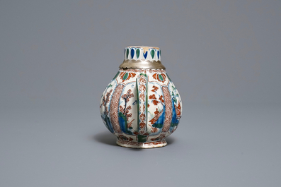 A ribbed Dutch Delft cashmere palette teapot, 17/18th C.