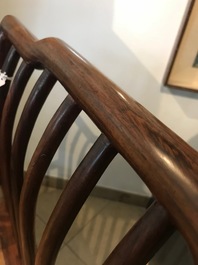 Une paire de chaises en bois huanghuali, Chine, R&eacute;publique