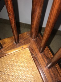 Une paire de chaises en bois huanghuali, Chine, R&eacute;publique