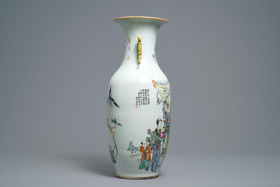 A Chinese famille rose two-sided design vase, 19/20th C.