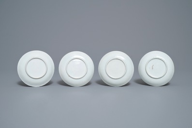 Zestien Chinese blauw-witte koppen en schotels, Kangxi