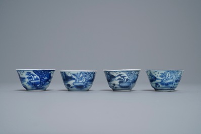 Zestien Chinese blauw-witte koppen en schotels, Kangxi