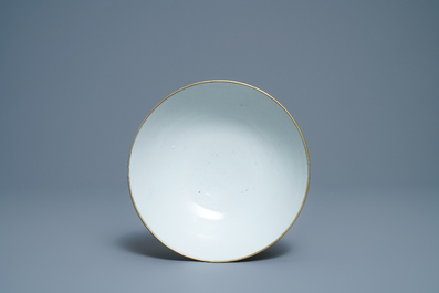 A Chinese blue and white Vietnamese market 'Bleu de Hue' bowl, 19th C.