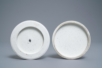 A Chinese biscuit-fired ink stone box and cover, 18/19th C.