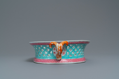 A large Chinese famille rose reticulated two-handled basket, Qianlong
