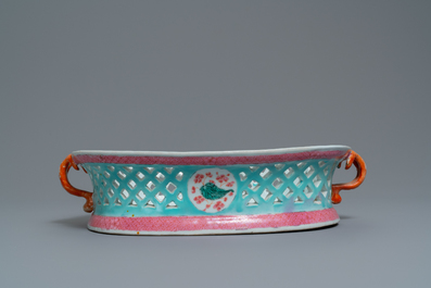 A large Chinese famille rose reticulated two-handled basket, Qianlong