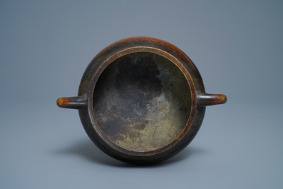A large Chinese bronze censer, Shi Gu Zhi Bao mark, 18/19th C.
