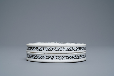 A Chinese biscuit-fired ink stone box and cover, 18/19th C.