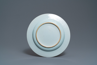 Un plat en porcelaine de Chine verte-Imari pour le march&eacute; portugais aux armes d'Ataide, vers 1720