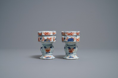 A pair of Chinese Imari-style spice boxes and covers, Kangxi