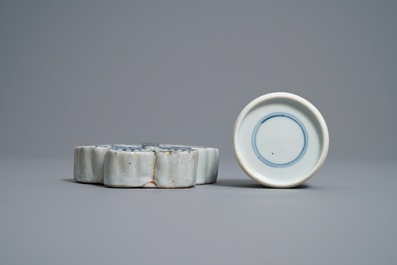 A Chinese blue and white butterfly wall pocket vase and an inkwell, Kangxi/Qianlong