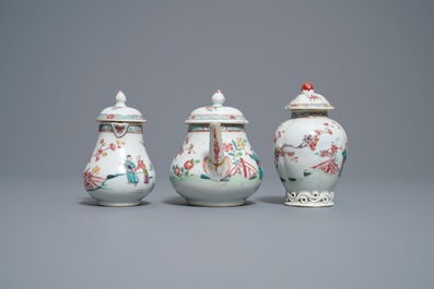 A Chinese famille rose 18-piece tea service, Yongzheng