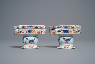 A pair of Chinese Imari-style spice boxes and covers, Kangxi