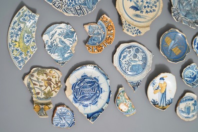 Une collection de fragments en majolique, Pays-Bas, 16&egrave;me et apr&egrave;s