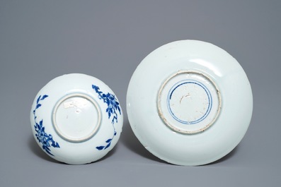 Five Chinese blue and white ko-sometsuke and kraak porcelain plates, Wanli/Tianqi