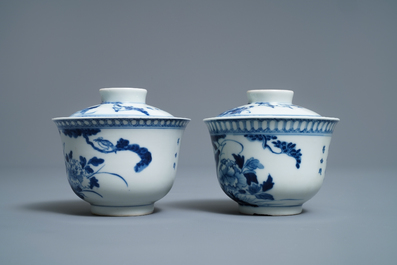 Une collection vari&eacute;e en porcelaine de Chine 'Bleu de Hue' pour le Vietnam, 19&egrave;me