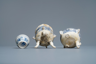 Zes Chinese blauw-witte stukken uit het Vung Tau scheepswrak, Kangxi