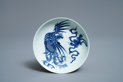 Een gevarieerde collectie Chinees 'Bleu de Hue' porselein voor de Vietnamese markt, 19e eeuw
