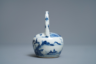 A Chinese blue and white lime pot for the Vietnamese market, Kangxi