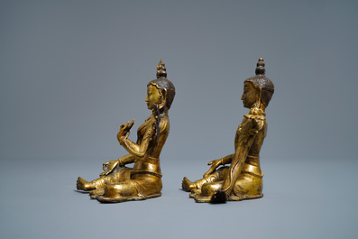 Deux mod&egrave;les de Tara en bronze dor&eacute;, Tibet ou Mongolie, 17/18&egrave;me