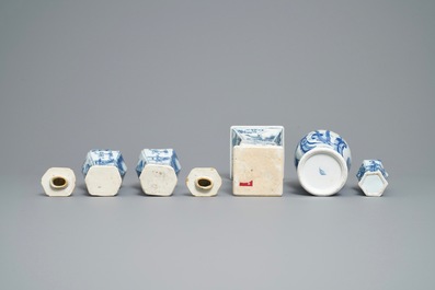Five Chinese blue and white vases, Kangxi