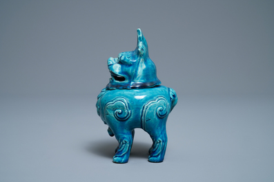 A Chinese monochrome turquoise-glazed 'luduan' censer, 19th C.