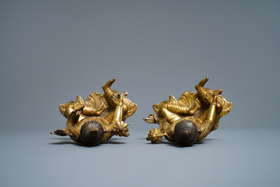 Deux mod&egrave;les de Tara en bronze dor&eacute;, Tibet ou Mongolie, 17/18&egrave;me