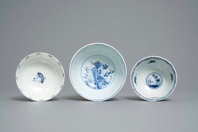 Six Chinese blue and white bowls, Kangxi