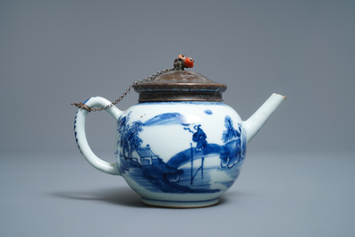 Une collection en porcelaine de Chine et Japon en bleu et blanc, Ming et apr&egrave;s
