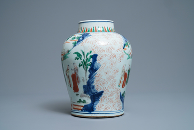 A Chinese wucai vase with wooden cover, Transitional period