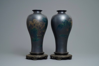 Une paire de grands vases en laque de Chine de type Shen Shao&rsquo;an, Fujian, 20&egrave;me