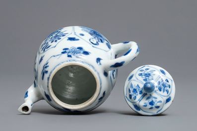 A Chinese blue and white 'Long Eliza' teapot, Yu mark, Kangxi
