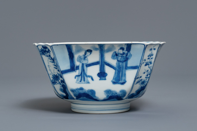 Een Chinese blauw-witte vierkante kom, Chenghua merk, Kangxi