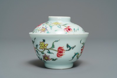 Un service &agrave; th&eacute; en porcelaine de Chine famille rose, Qianlong