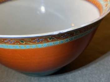 A Chinese Thai market Bencharong bowl, 19th C.